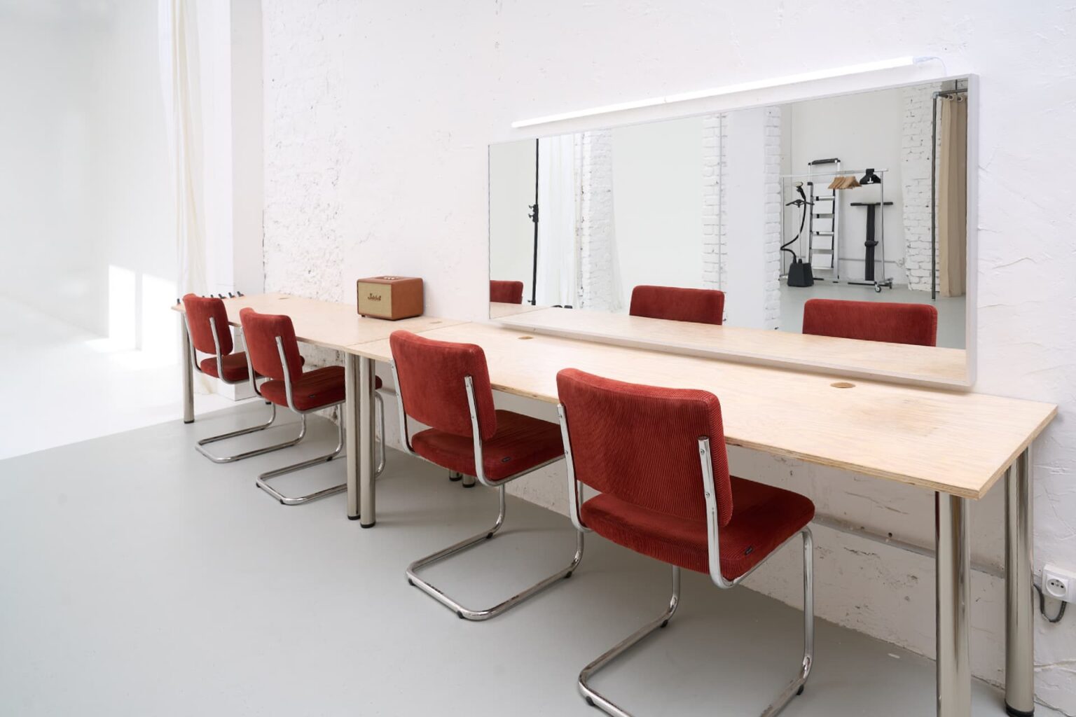 Espace maquillage équipé du Studio LEM pour les shootings avec mannequins